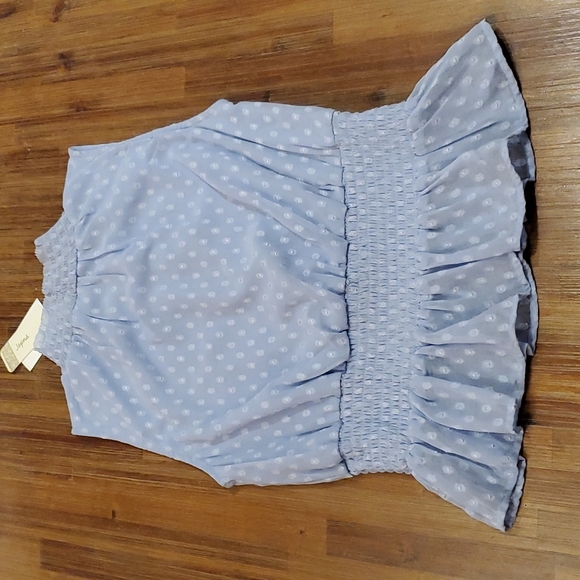 NWT Women's Top - Picture 3 of 3